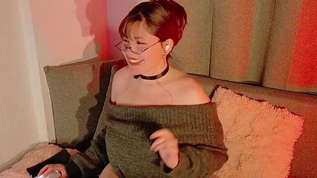 Amoki Uki online show from 11/07/25, 10:21