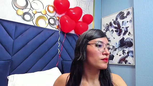 SophieBaker   online show from 02/20/25, 02:07