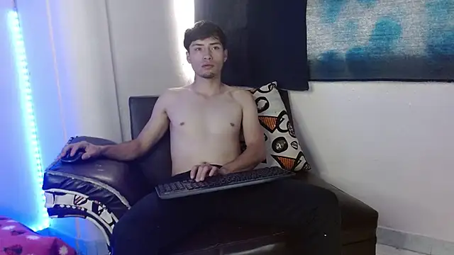 nolanjay  online show from 01/08/25, 03:39