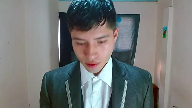 Snapshot of nolanjay_ chatting on 09/15/25, 09:37 nolanjay online show from 09/15/25, 09:37