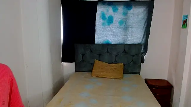 Snapshot of nolanjay_ chatting on 09/17/25, 03:03 nolanjay online show from 09/17/25, 03:03