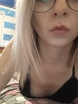Butterfly Lily online show from 12/02/24, 11:12