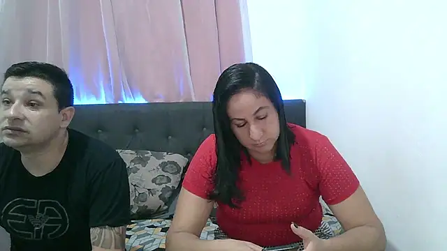 Snapshot of bonnie-e-clyde chatting on 01/03/25, 01:59 bonnie-e-clyde online show from 01/03/25, 01:59