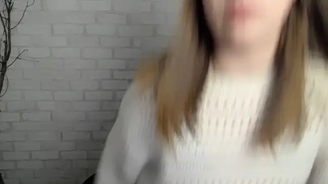 Sweet Doll Luna online show from 12/29/24, 05:44