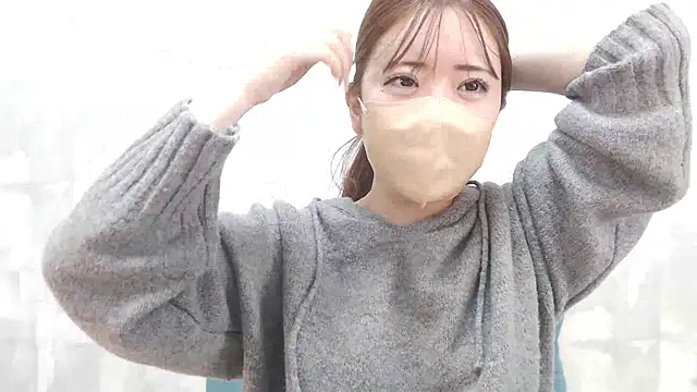 Snapshot of LOVE_MOMO_LOVE chatting on 12/12/24, 02:55 LOVE MOMO LOVE online show from 12/12/24, 02:55