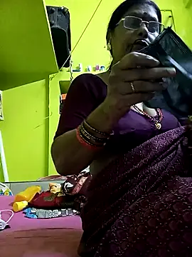 Snapshot of Tamil_yamuna_hindi chatting on 12/11/24, 07:53 Tamil yamuna hindi online show from 12/11/24, 07:53