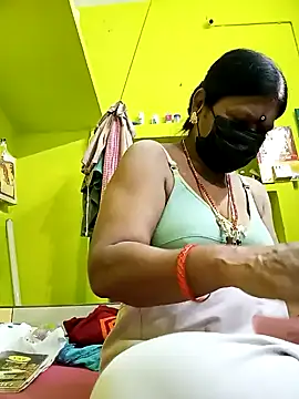 Snapshot of Tamil_yamuna_hindi chatting on 01/02/25, 02:11 Tamil yamuna hindi online show from 01/02/25, 02:11