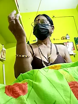 Snapshot of Tamil_yamuna_hindi chatting on 01/13/25, 04:28 Tamil yamuna hindi online show from 01/13/25, 04:28