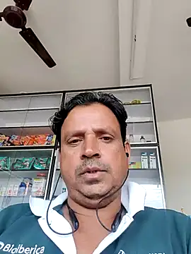 Snapshot of Raj1043 chatting on 11/04/25, 06:12 Raj1043 online show from 11/04/25, 06:12