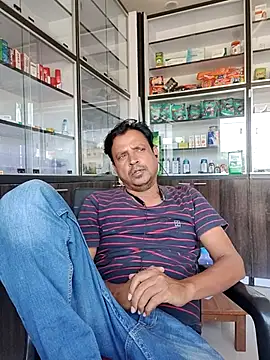 Snapshot of Raj1043 chatting on 11/08/25, 06:24 Raj1043 online show from 11/08/25, 06:24