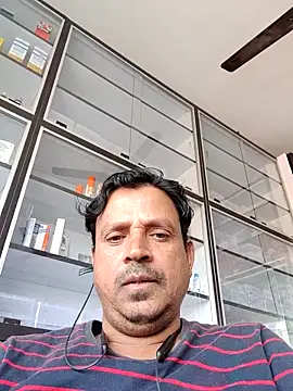 Snapshot of Raj1043 chatting on 11/09/25, 06:12 Raj1043 online show from 11/09/25, 06:12