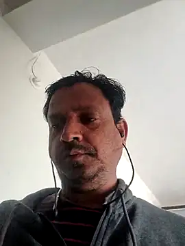 Snapshot of Raj1043 chatting on 11/14/25, 05:17 Raj1043 online show from 11/14/25, 05:17