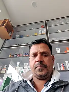 Snapshot of Raj1043 chatting on 11/17/25, 05:13 Raj1043 online show from 11/17/25, 05:13