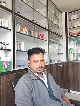 Snapshot of Raj1043 chatting on 11/21/25, 05:17 Raj1043 online show from 11/21/25, 05:17