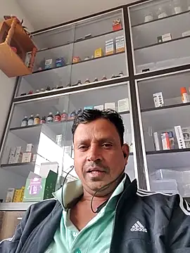 Snapshot of Raj1043 chatting on 11/28/25, 07:44 Raj1043 online show from 11/28/25, 07:44