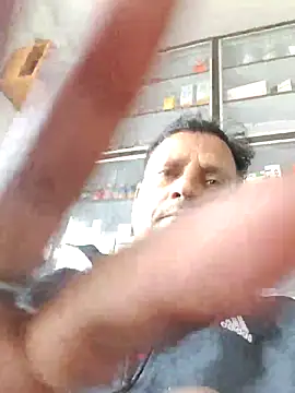 Snapshot of Raj1043 chatting on 11/29/25, 04:59 Raj1043 online show from 11/29/25, 04:59