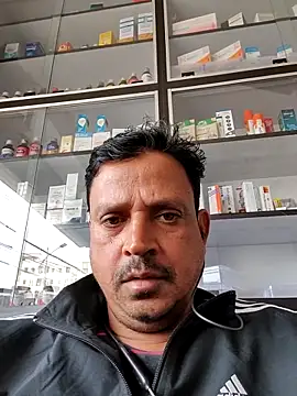 Snapshot of Raj1043 chatting on 12/15/25, 05:55 Raj1043 online show from 12/15/25, 05:55