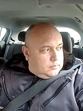 Snapshot of BigromeoXX chatting on 01/23/25, 03:32 BigromeoXX online show from 01/23/25, 03:32