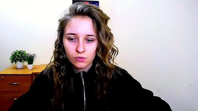 Snapshot of _Nicole_new chatting on 02/06/25, 12:16  Nicole new online show from 02/06/25, 12:16