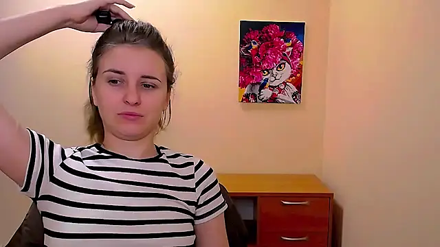 Snapshot of _Nicole_new chatting on 03/11/25, 01:12  Nicole new online show from 03/11/25, 01:12