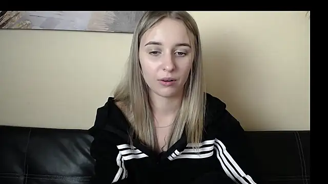  Nicole new online show from 11/14/25, 01:43