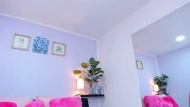 Aixaa charles online show from 12/11/24, 12:12