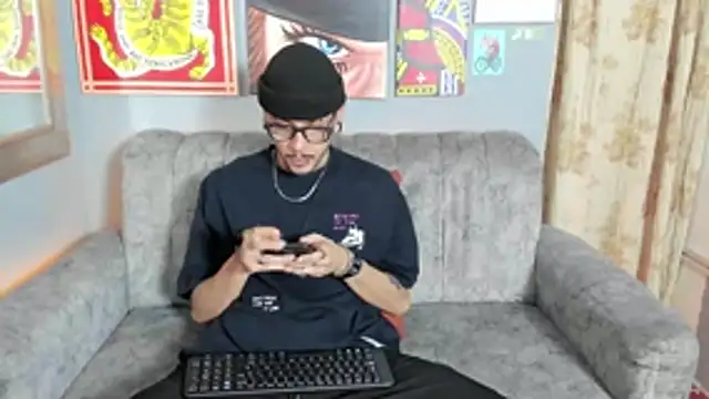 MurdockH online show from 10/20/25, 03:51