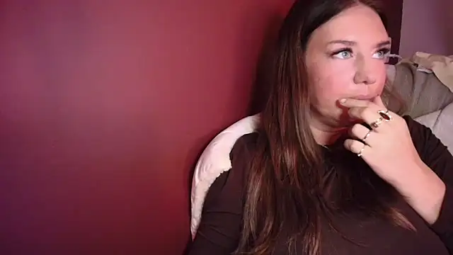 Nina24 online show from 09/18/25, 07:49