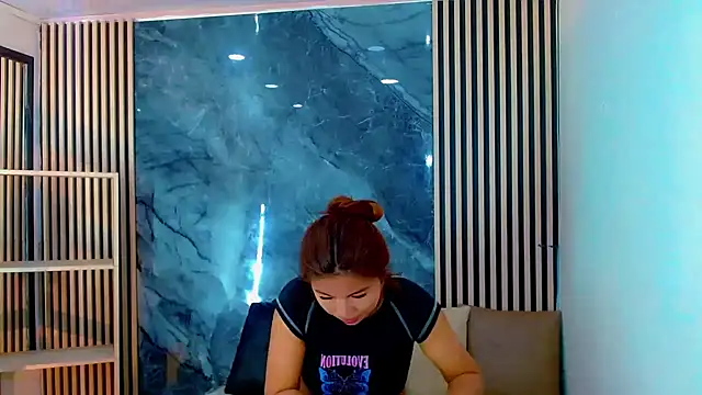 Isalombardi online show from 10/04/25, 03:26