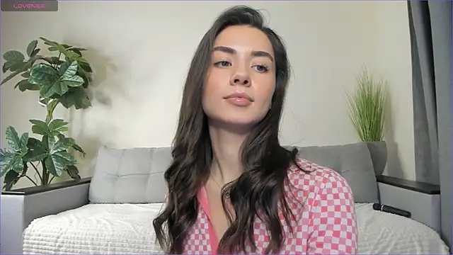 NicoleLuv online show from 02/02/25, 07:14