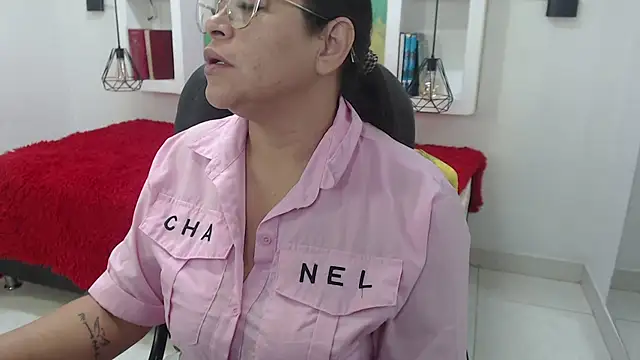 sexy lady 0 online show from 09/29/25, 11:37