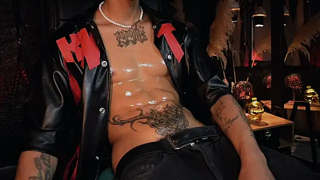 Snapshot of DemonKush-- chatting on 09/10/25, 06:46 DemonKush-- online show from 09/10/25, 06:46