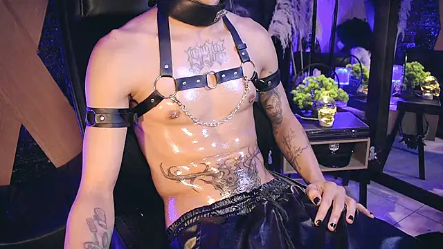 Snapshot of DemonKush-- chatting on 10/01/25, 12:38 DemonKush-- online show from 10/01/25, 12:38