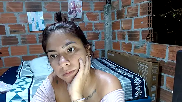 Mary Pompis online show from 03/01/25, 01:00