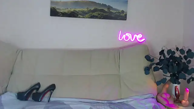 Snapshot of MariaModel chatting on 10/02/25, 07:26 MariaModel online show from 10/02/25, 07:26