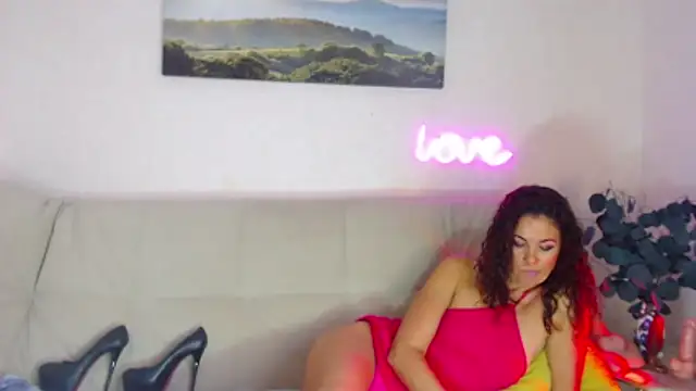 Snapshot of MariaModel chatting on 10/20/25, 07:20 MariaModel online show from 10/20/25, 07:20