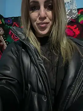 EmaSkyes online show from 12/31/24, 11:17