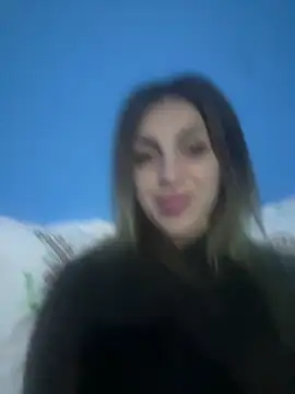 EmaSkyes online show from 01/01/25, 05:11
