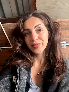 EmaSkyes online show from 09/26/25, 05:55