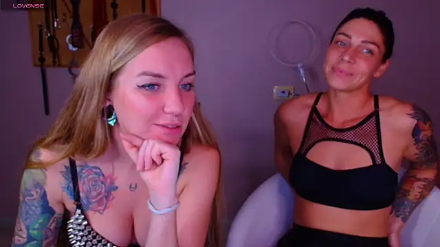 Snapshot of Carrie_Moonshine chatting on 10/07/25, 08:28 Carrie Moonshine online show from 10/07/25, 08:28