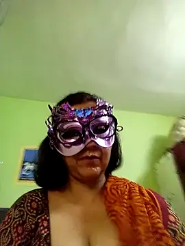 Snapshot of DesiMuffin chatting on 12/02/24, 08:41 DesiMuffin online show from 12/02/24, 08:41