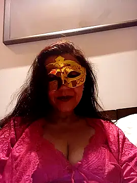 Snapshot of DesiMuffin chatting on 01/18/25, 06:32 DesiMuffin online show from 01/18/25, 06:32