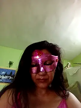 Snapshot of DesiMuffin chatting on 01/24/25, 11:59 DesiMuffin online show from 01/24/25, 11:59