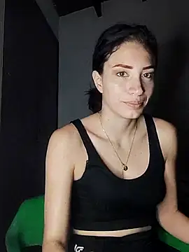 aurelialux online show from 12/07/24, 09:22