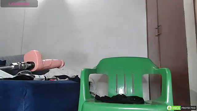 aurelialux online show from 12/08/24, 03:32