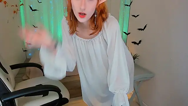 Snapshot of Lil_Melanie_ chatting on 10/27/25, 01:04 Lil Melanie  online show from 10/27/25, 01:04