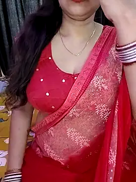 Snapshot of kaamuk_shweta chatting on 10/29/25, 05:10 kaamuk shweta online show from 10/29/25, 05:10