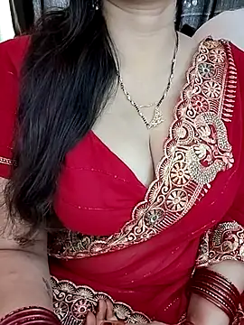 Snapshot of kaamuk_shweta chatting on 11/01/25, 04:25 kaamuk shweta online show from 11/01/25, 04:25