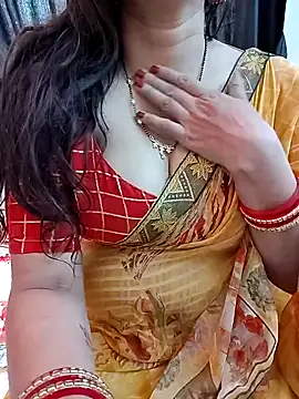 Snapshot of kaamuk_shweta chatting on 12/04/25, 05:39 kaamuk shweta online show from 12/04/25, 05:39