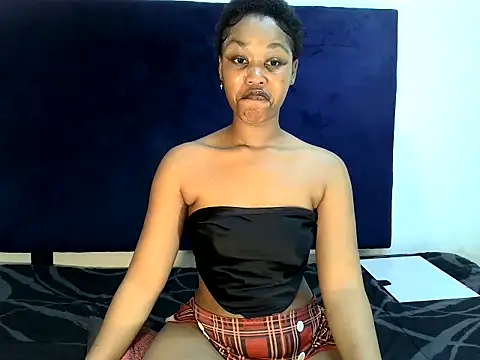 ReginaStar16 online show from 10/30/25, 05:46